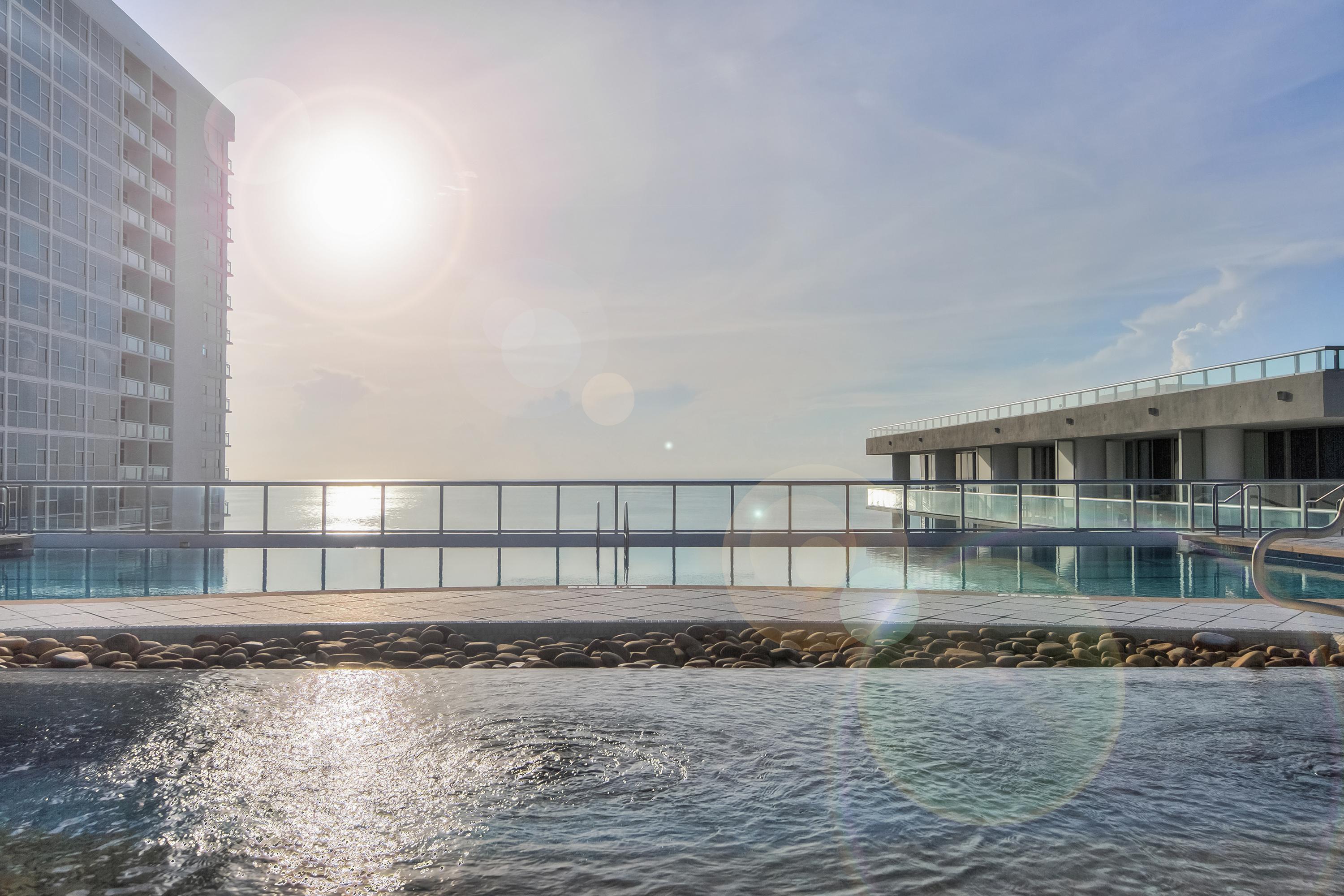 Carillon Miami Wellness Resort Miami Beach Bagian luar foto