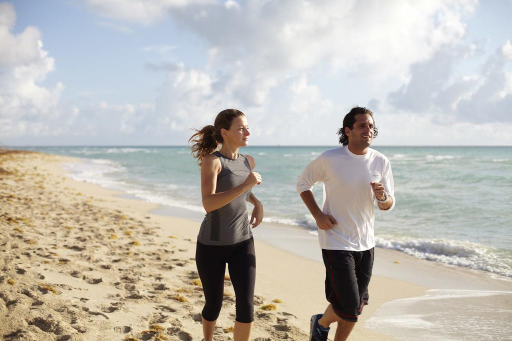 Carillon Miami Wellness Resort Miami Beach Bagian luar foto